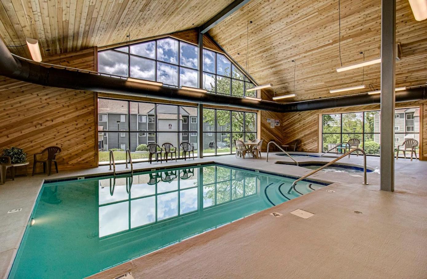 Mountain Villa Magnificent Views - 2 Pools, Fireplace & Hot Tub ガトリンバーグ エクステリア 写真